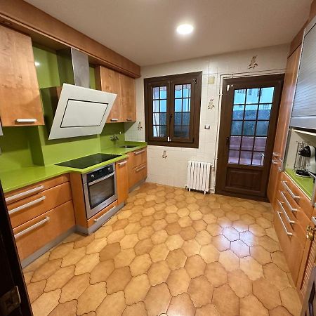 Appartamento Apartamento Plaza Del Rey Santillana del Mar Esterno foto