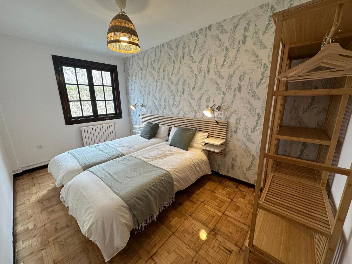 Appartamento Apartamento Plaza Del Rey Santillana del Mar Esterno foto