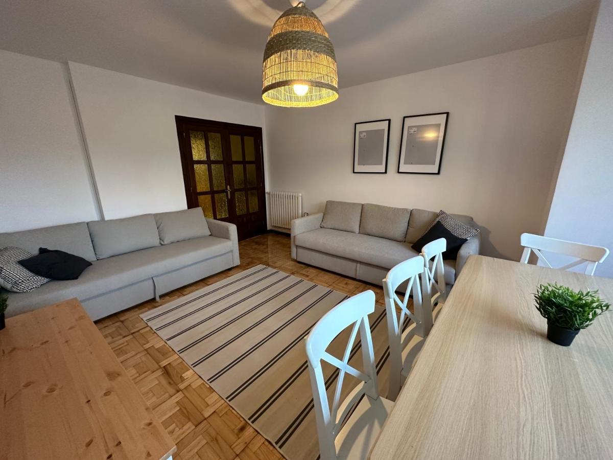 Appartamento Apartamento Plaza Del Rey Santillana del Mar Esterno foto